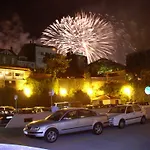 Отель Parking Miradoiro De Belvis