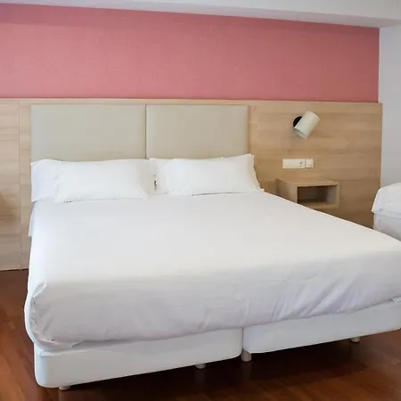 ホテル Parking Miradoiro De Belvis