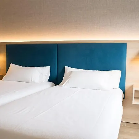 Parking Miradoiro De Belvis ホテル 2*