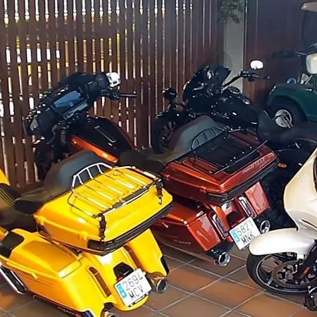 Отель Parking Miradoiro De Belvis