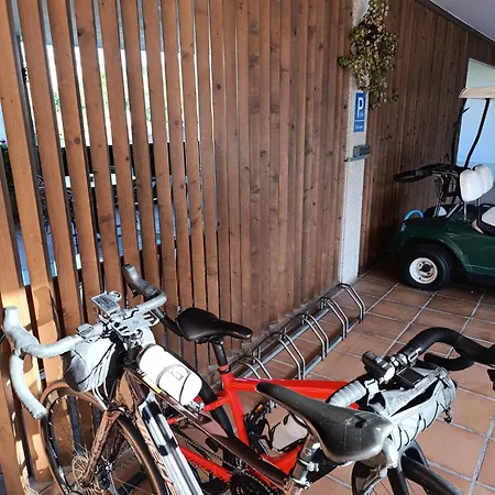Parking Miradoiro De Belvis 2*
