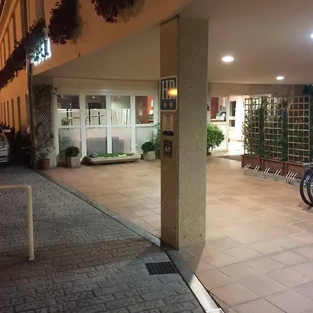 Parking Miradoiro De Belvis 2*