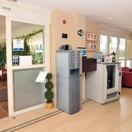 Parking Miradoiro De Belvis 2* Сантьяго-де-Компостела