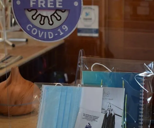 Parking Miradoiro De Belvis 2* サンティアゴ・デ・コンポステーラ