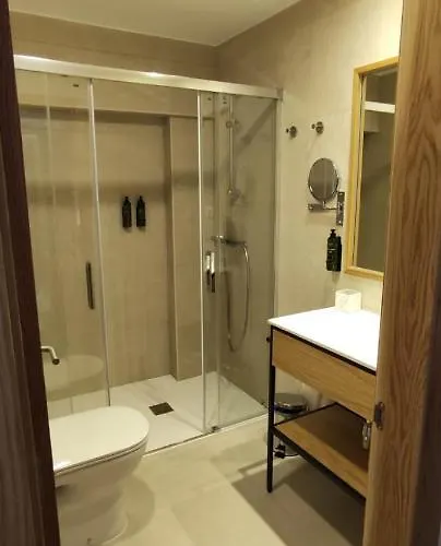 Parking Miradoiro De Belvis Hotel 2*