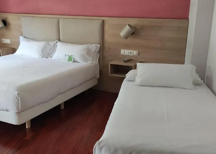 Parking Miradoiro De Belvis ホテル