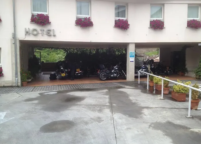 ホテル Parking Miradoiro De Belvis